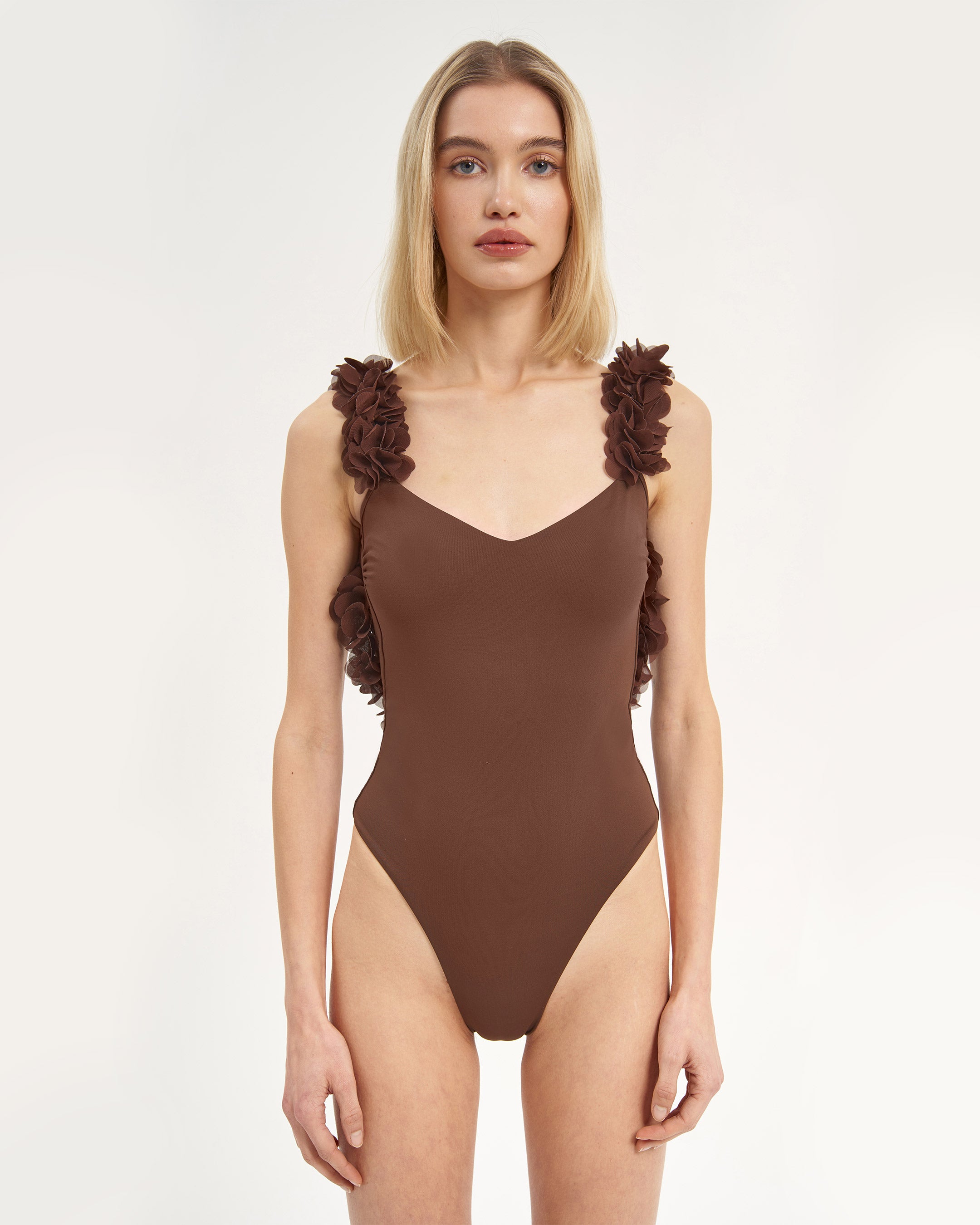 Amira Chocolate 1